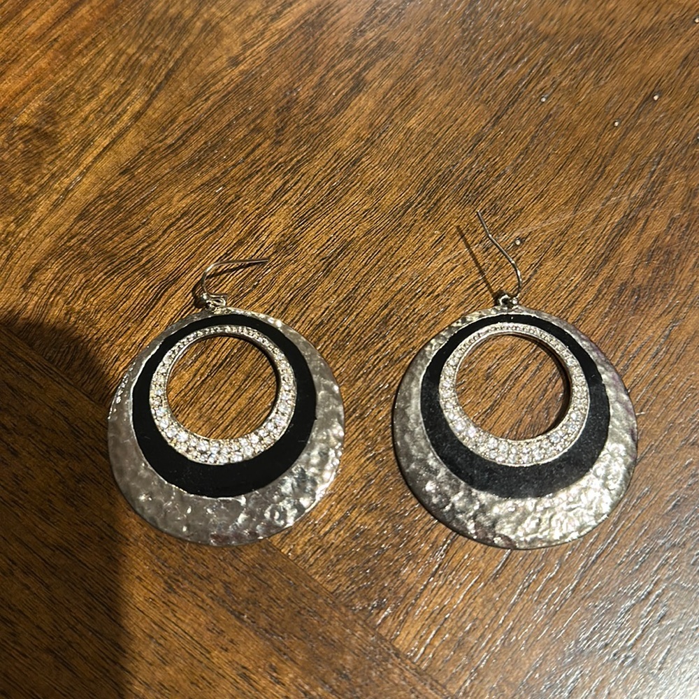 Cache Hoop earrings